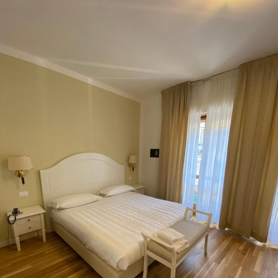 Grand Hotel Duomo Pisa Esterno foto