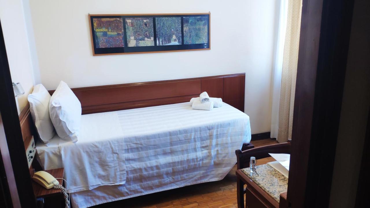 Grand Hotel Duomo Pisa Esterno foto